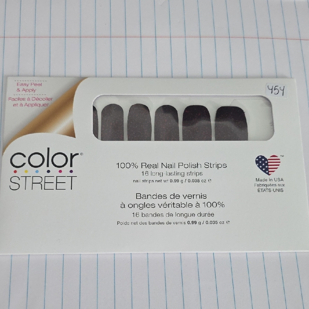 Color Street Russian Around Nail Strips